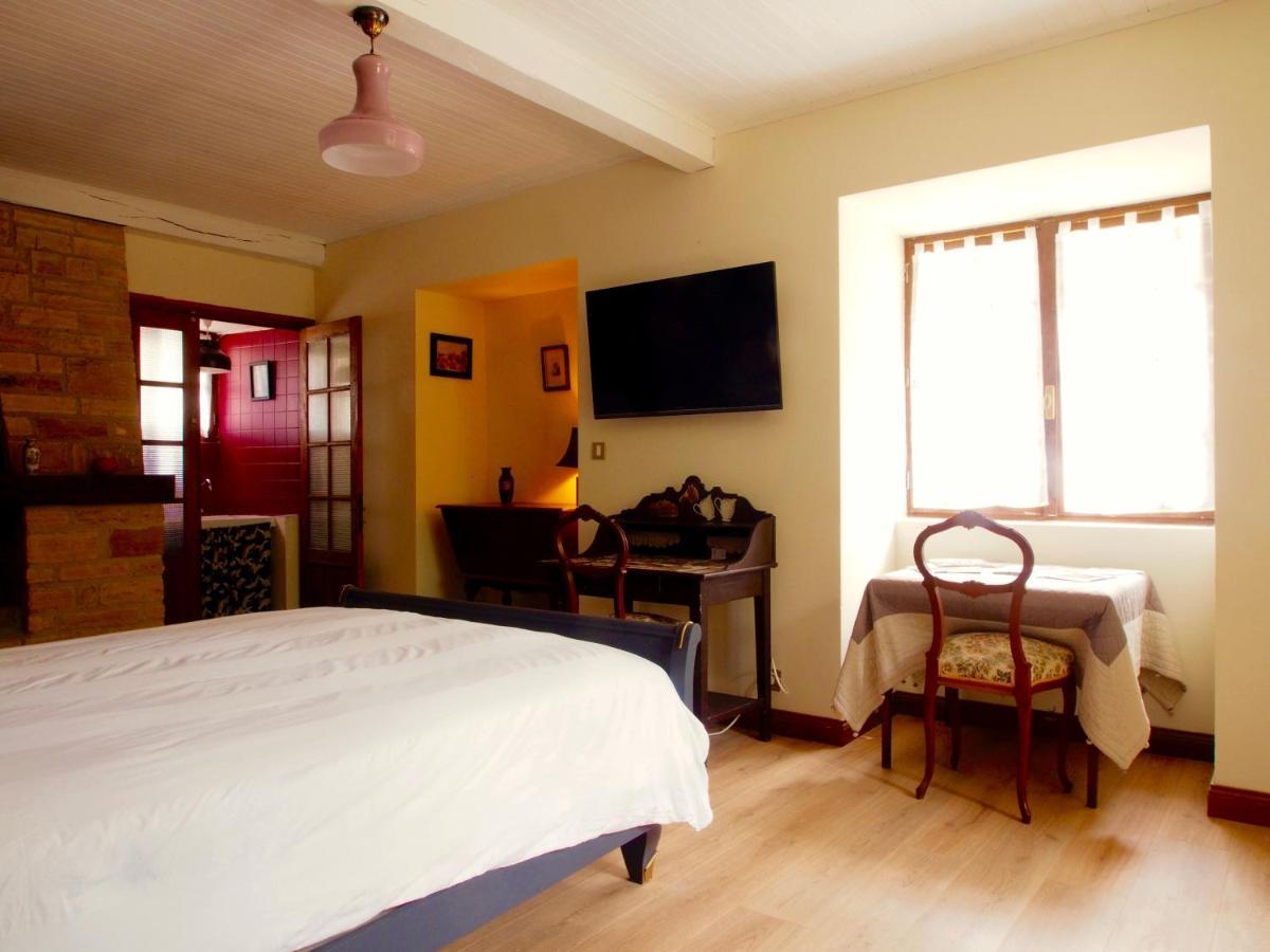 Le 7 Des Tonneliers Bed & Breakfast Castelfranc Екстериор снимка
