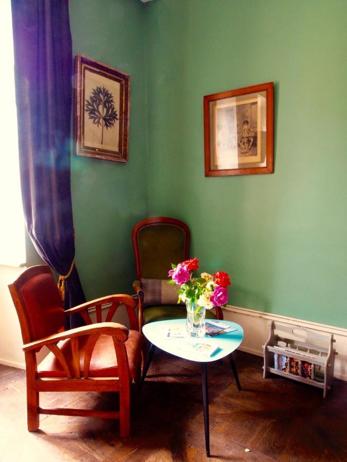 Le 7 Des Tonneliers Bed & Breakfast Castelfranc Екстериор снимка