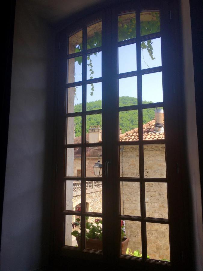 Le 7 Des Tonneliers Bed & Breakfast Castelfranc Екстериор снимка