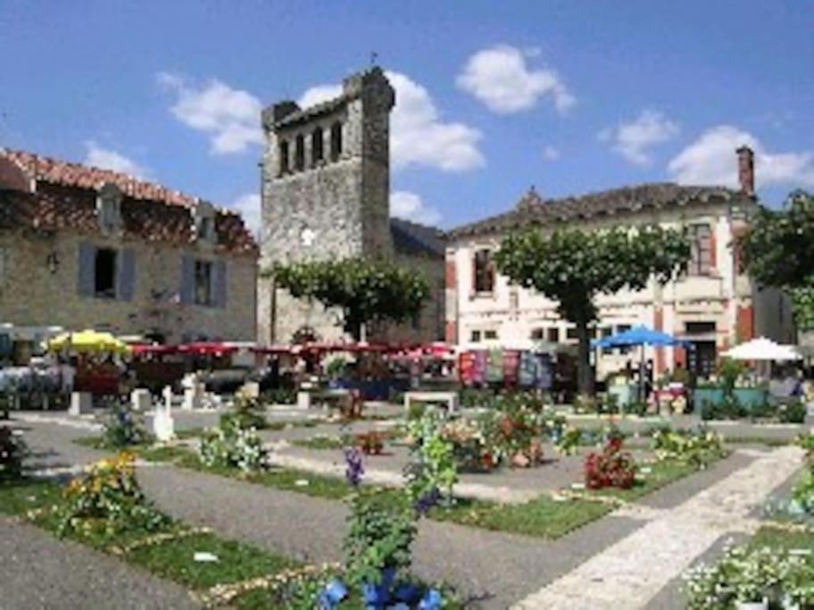 Le 7 Des Tonneliers Bed & Breakfast Castelfranc Екстериор снимка