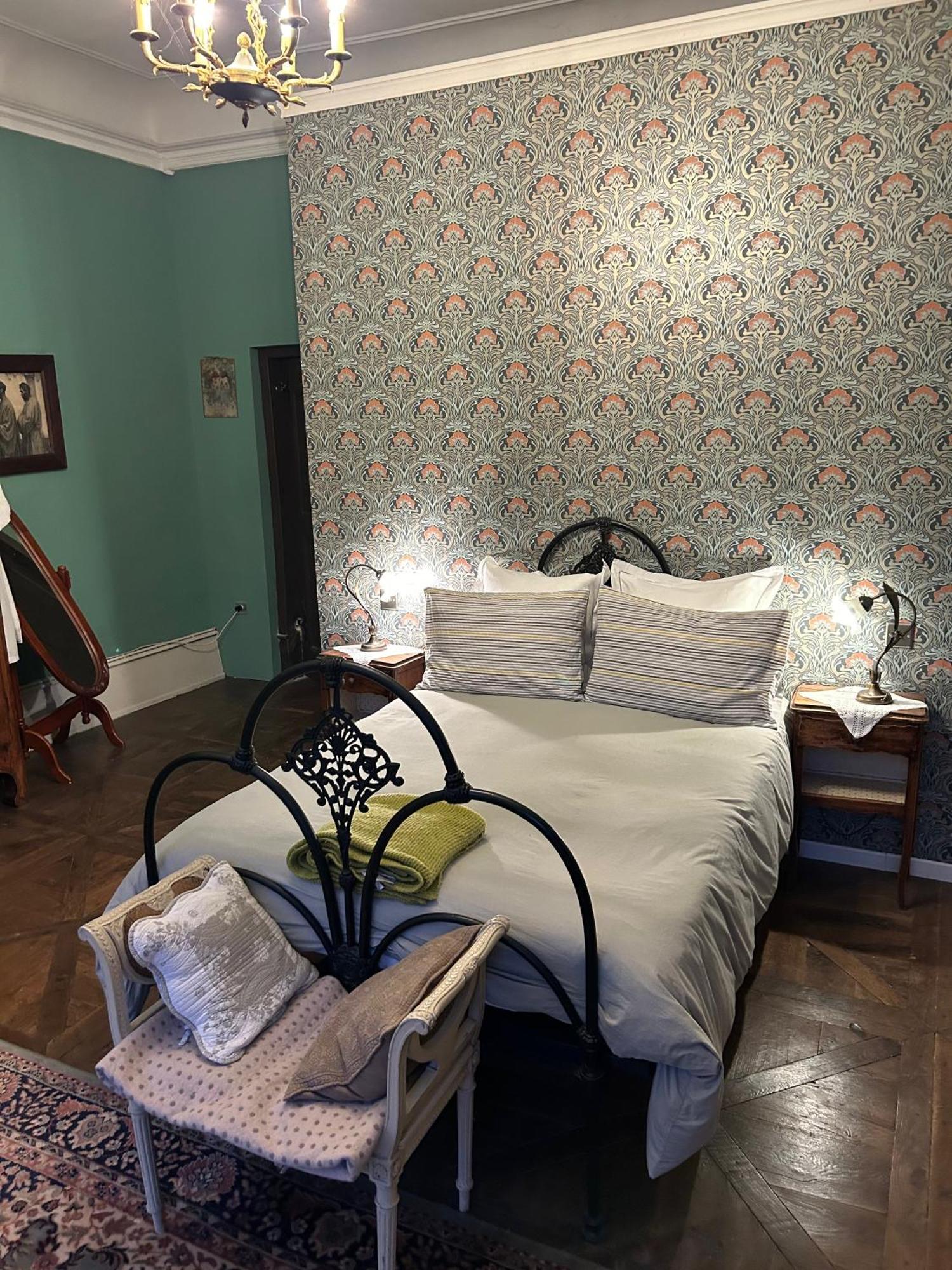 Le 7 Des Tonneliers Bed & Breakfast Castelfranc Екстериор снимка
